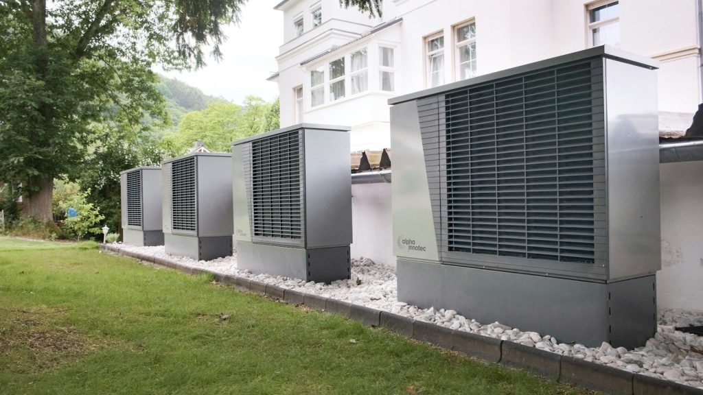 Rooftop commercial heat pump units